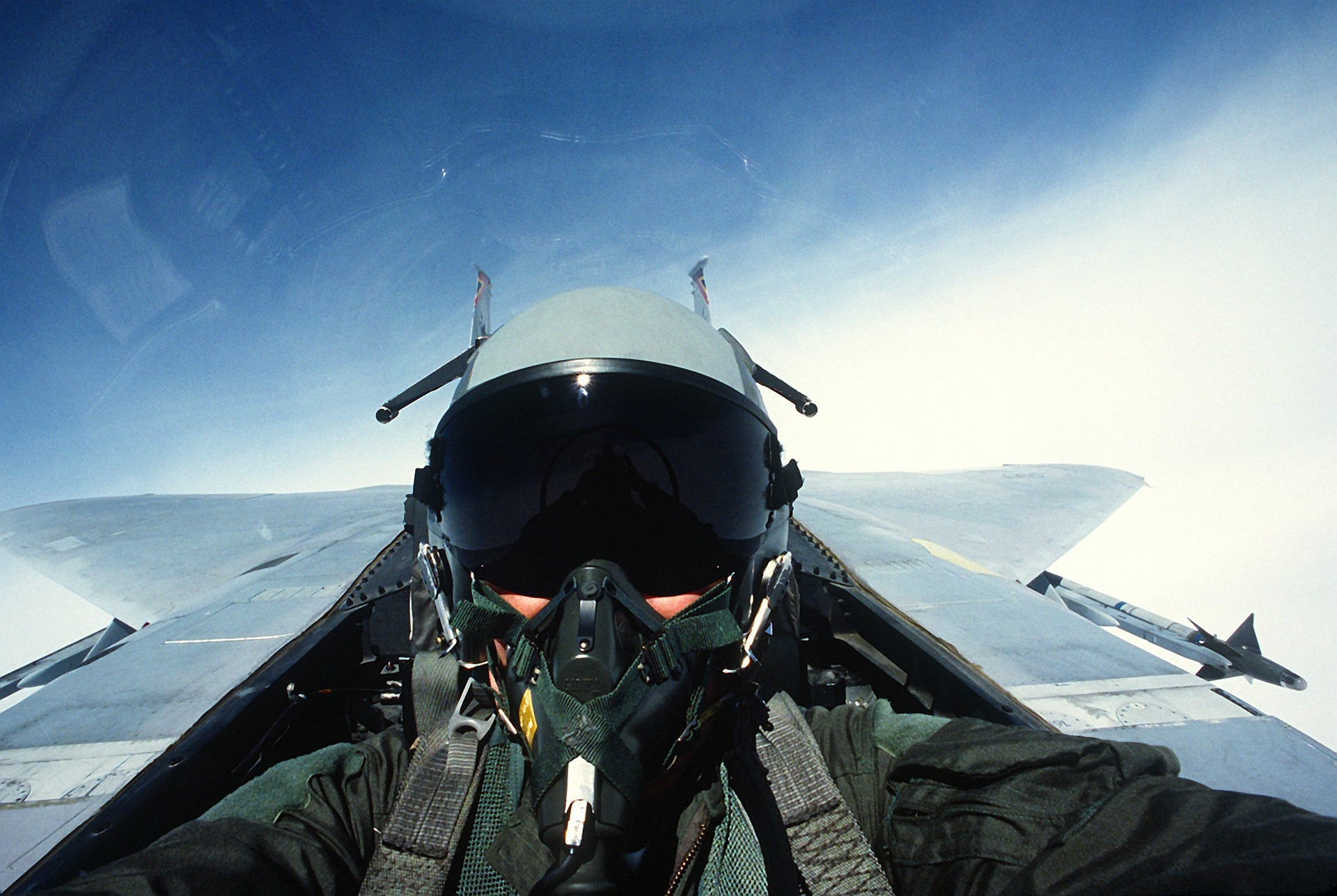Fighter jet